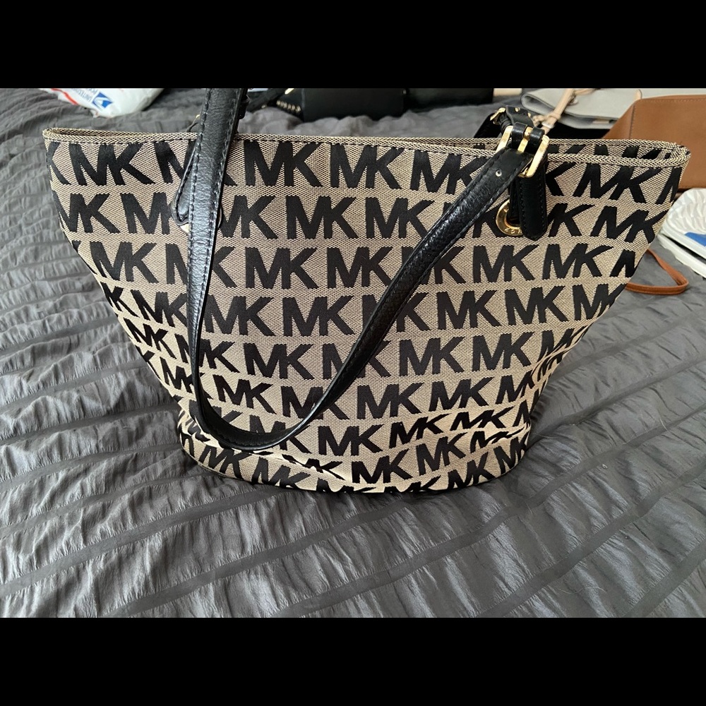 Michael Kors bag